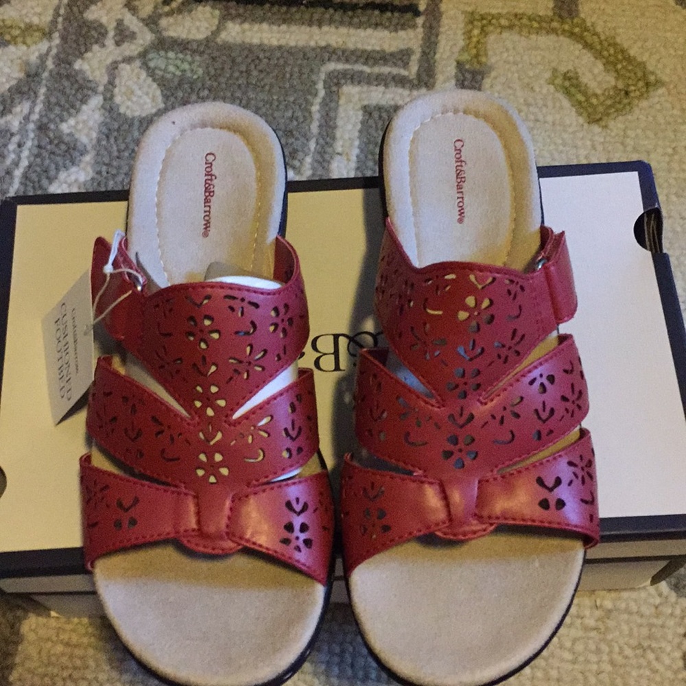 NWT Croft&Barrow sandals 7.5